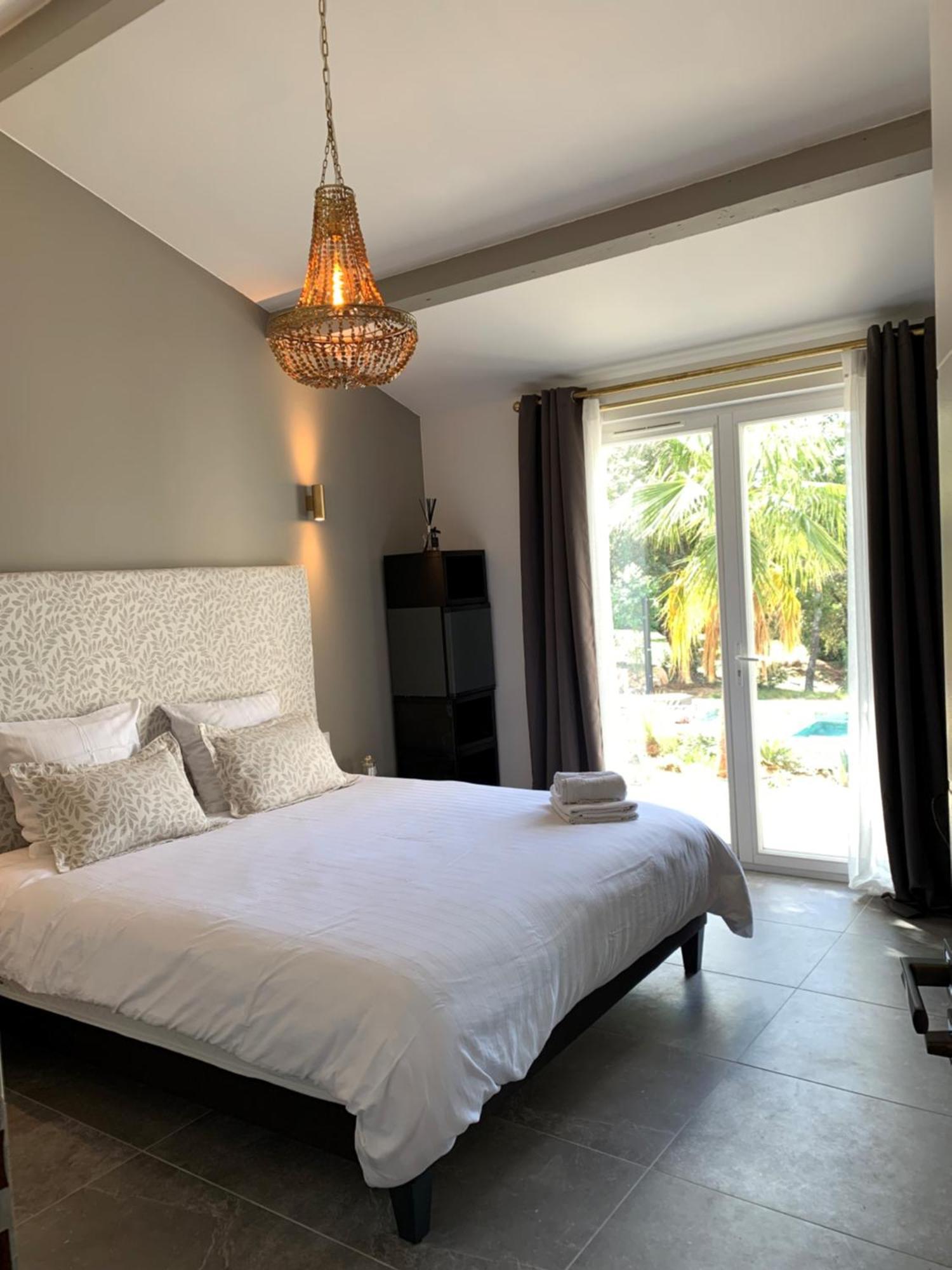 Villa Alba En Provence ベス・シュル・イソル エクステリア 写真